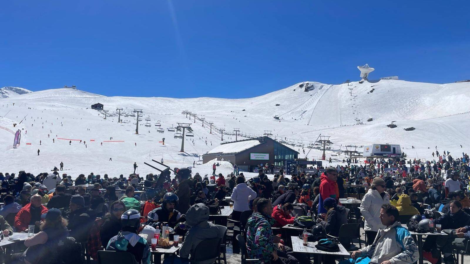 Muere una escaladora tras caer desde unos 200 metros en Sierra Nevada