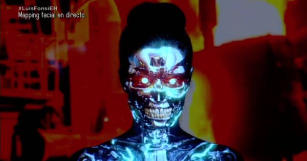 Foto: Pilar Rubio se convierte en Terminator gracias a la técnica del mapping facial.