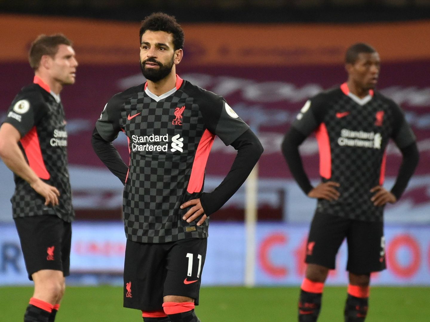 Salah, pensativo tras un partido del Liverpool. (EFE)