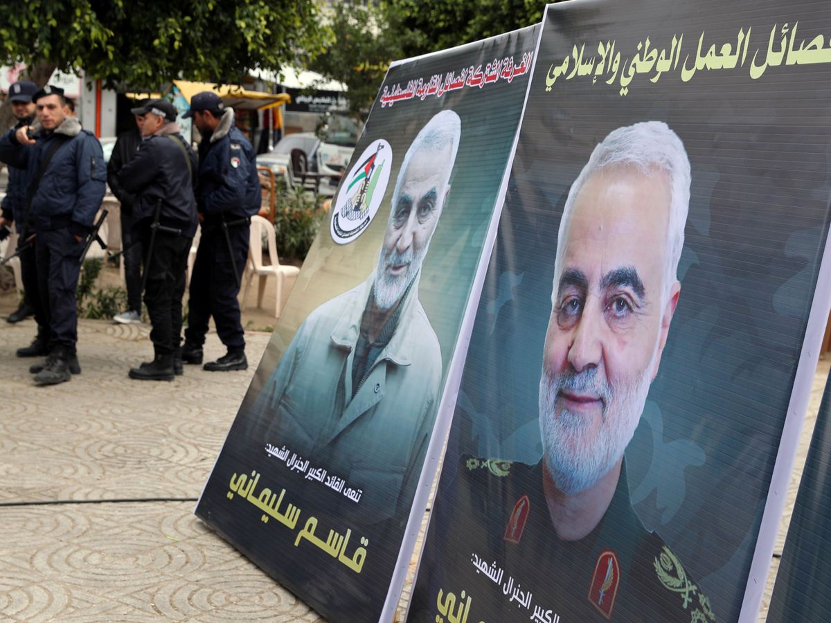 Foto: mágenes del general iraní Qassem Soleimani. (Reuters)