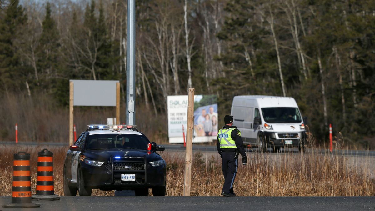 Atrapados al menos 39 trabajadores en una mina de Canadá a un kilómetro bajo tierra