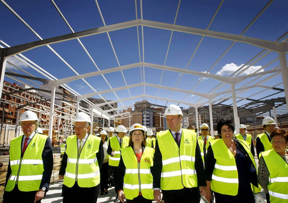 Foto: García-Margallo y Ana Pastor en las obras del AVE en Alicante