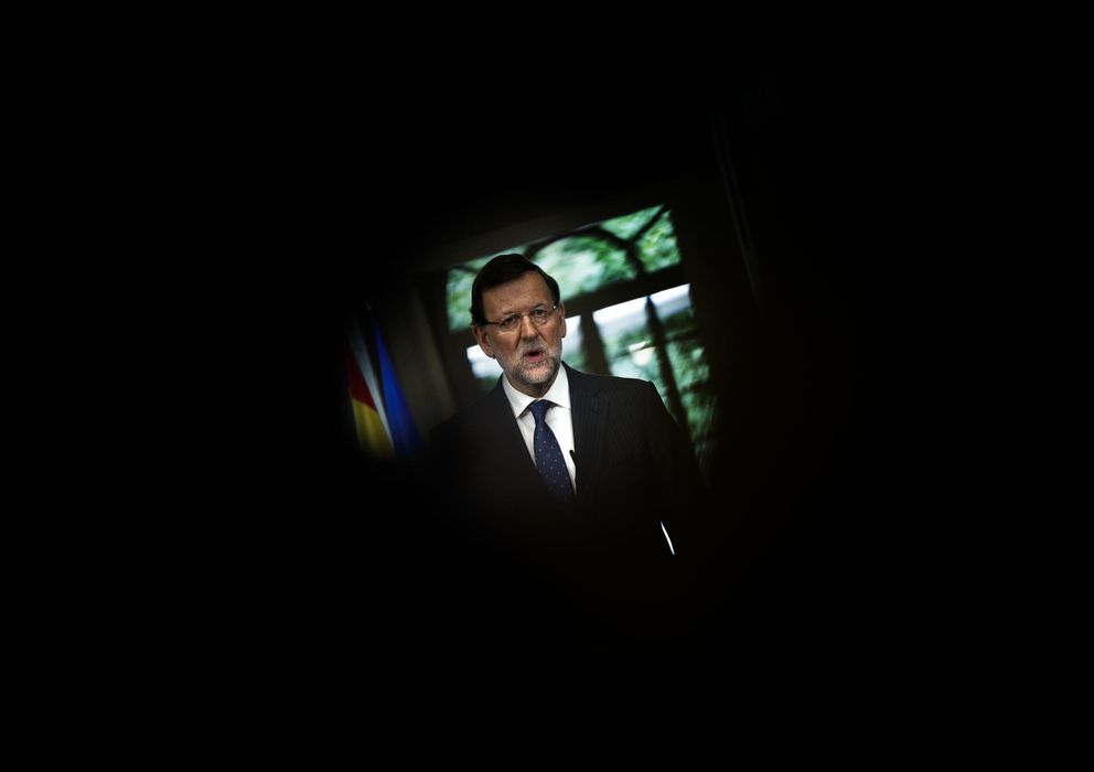 Foto: Mariano Rajoy, en la rueda de prensa que ofreció ayer en Moncloa (AP).
