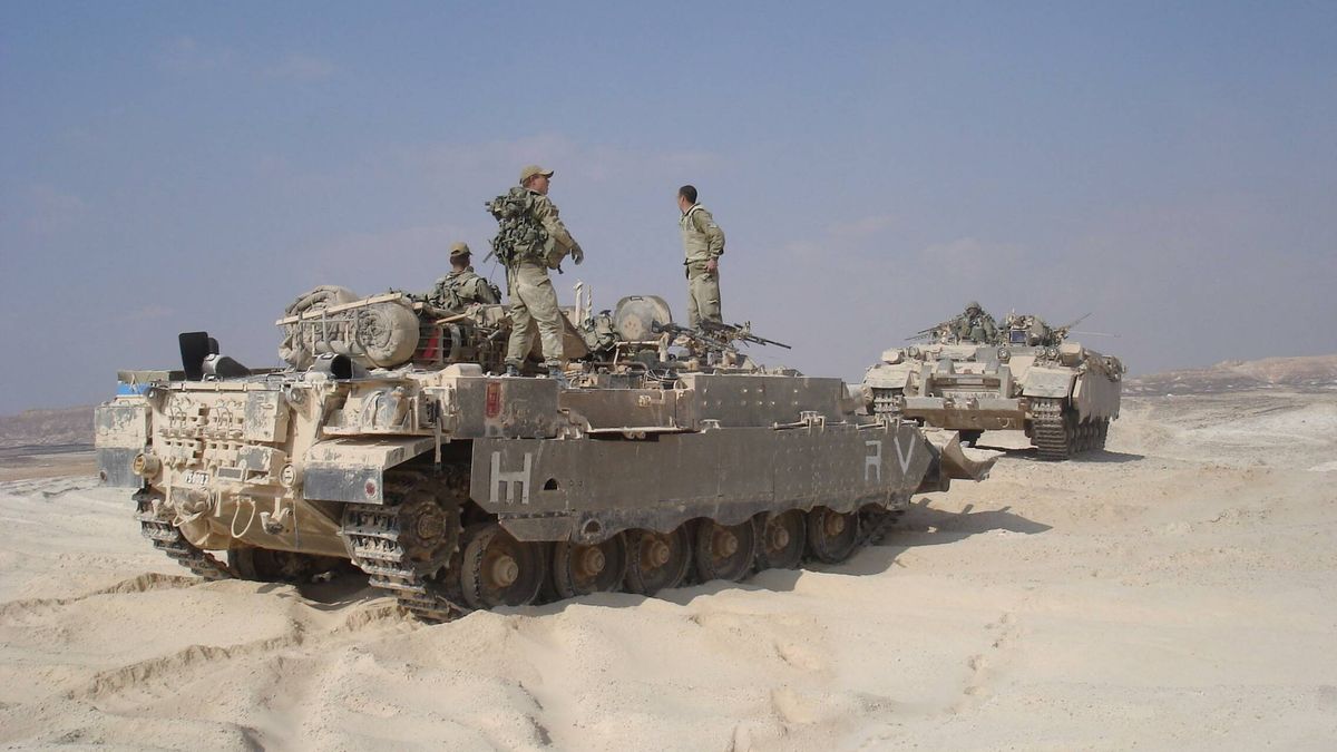 Cohetes termobáricos y excavadoras: el otro arsenal que Israel está empleando en Gaza