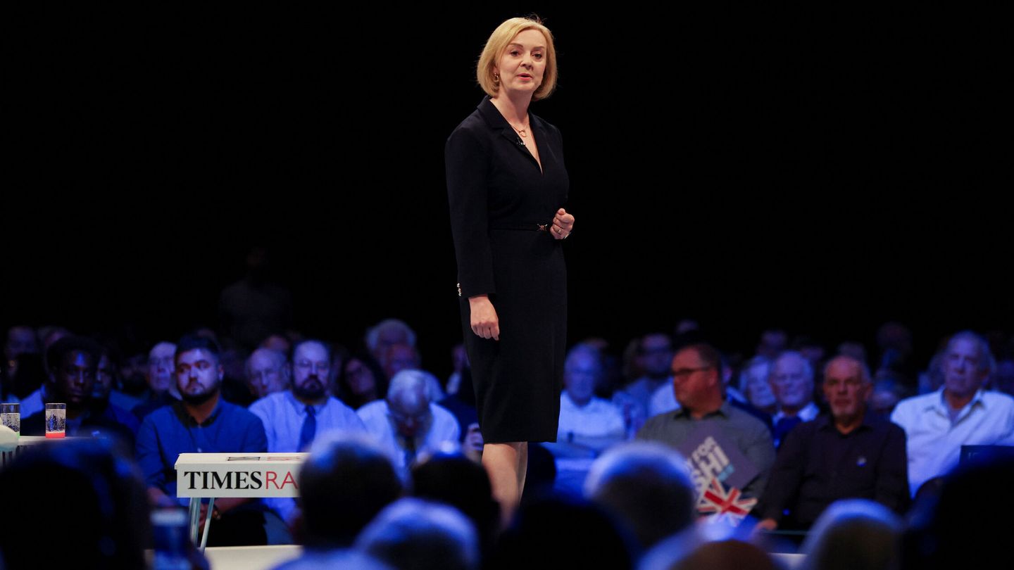 Liz Truss, ministra de Exteriores y candidata conservadora, en Birmingham. (REUTERS/Phil Noble)