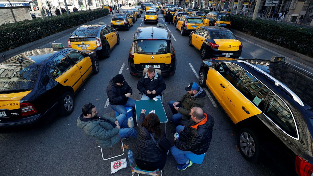 El triunfo del taxi nos puede costar hasta 4.000 millones (pero nadie quiere pagar)