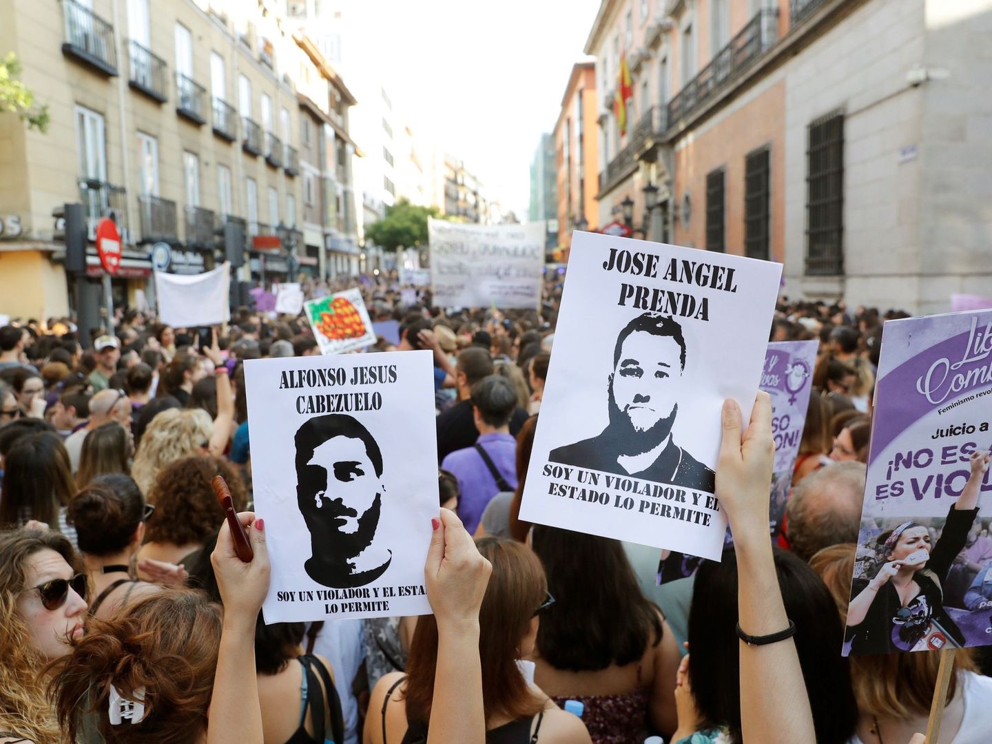 Manifestación en Madrid por el caso de 'La  Manada' (EFE)