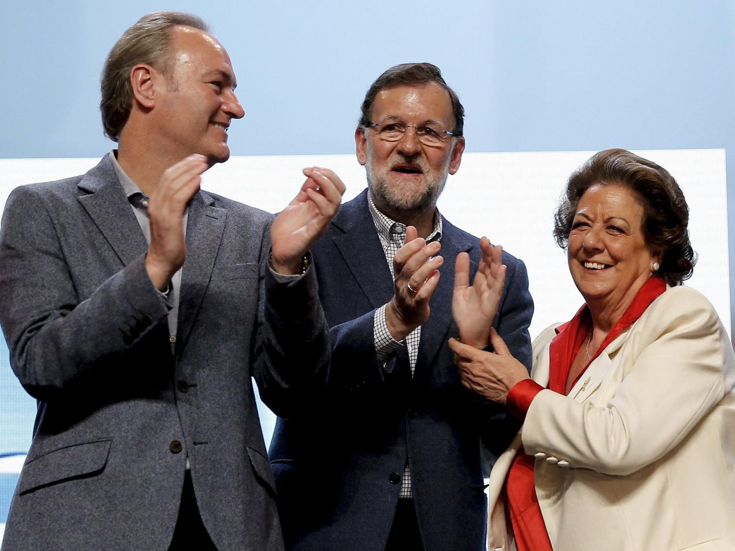 Alberto Fabra, Mariano Rajoy y Rita Barberá, en la presentación del programa del PP en la pasada campaña.