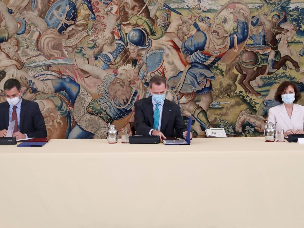 Foto: El Rey preside el Consejo de Seguridad Nacional con Sánchez y 14 ministros. (EFE)