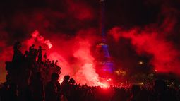 El PSG ganó la Champions League y París perdió la noche: así ardió la capital francesa