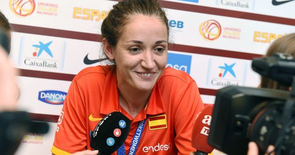 Foto: Laia Palau ha ganado 10 medallas con la selección española, la última el oro en el EuroBasket del año pasado. (EFE)