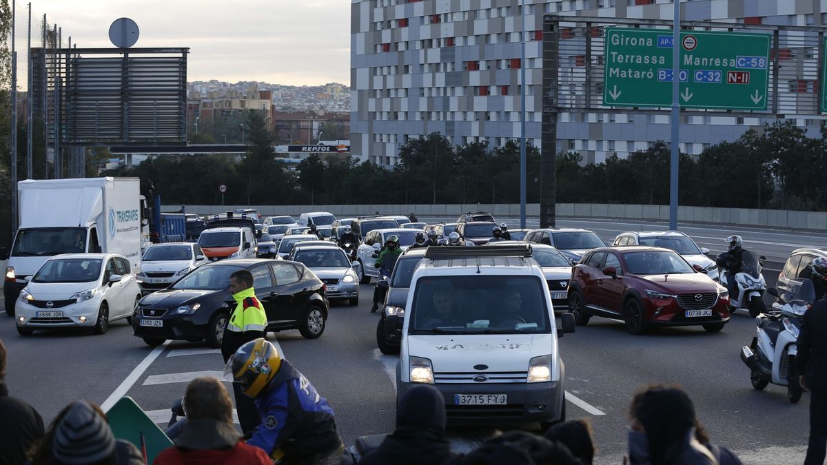 Huelga del 8-N en Cataluña: estas son las calles y carreteras cortadas por el paro
