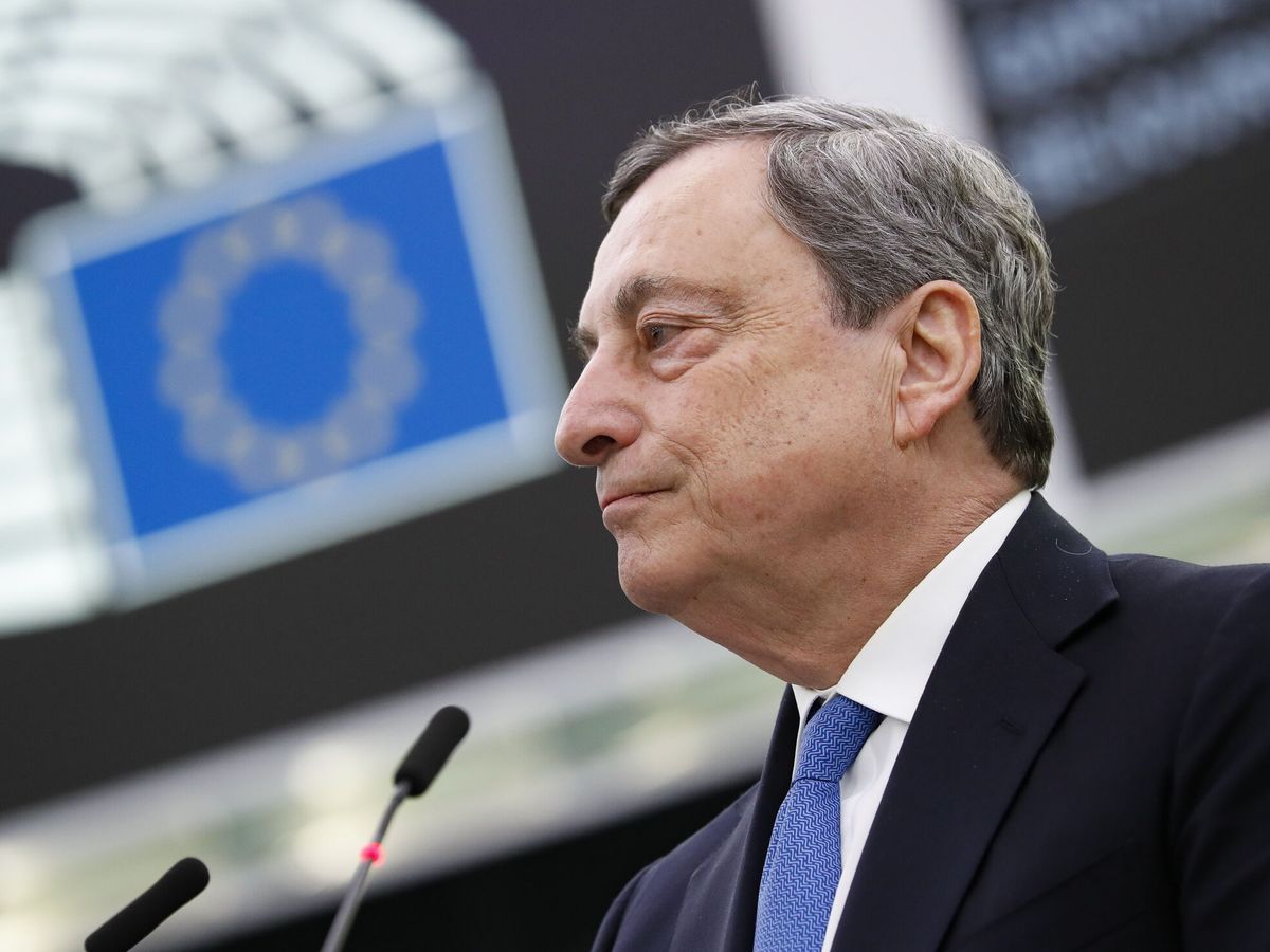 Foto: El primer ministro de Italia, Mario Draghi, durante su discurso en el Parlamento Europeo. (EFE/EPA/Julien Warnand)