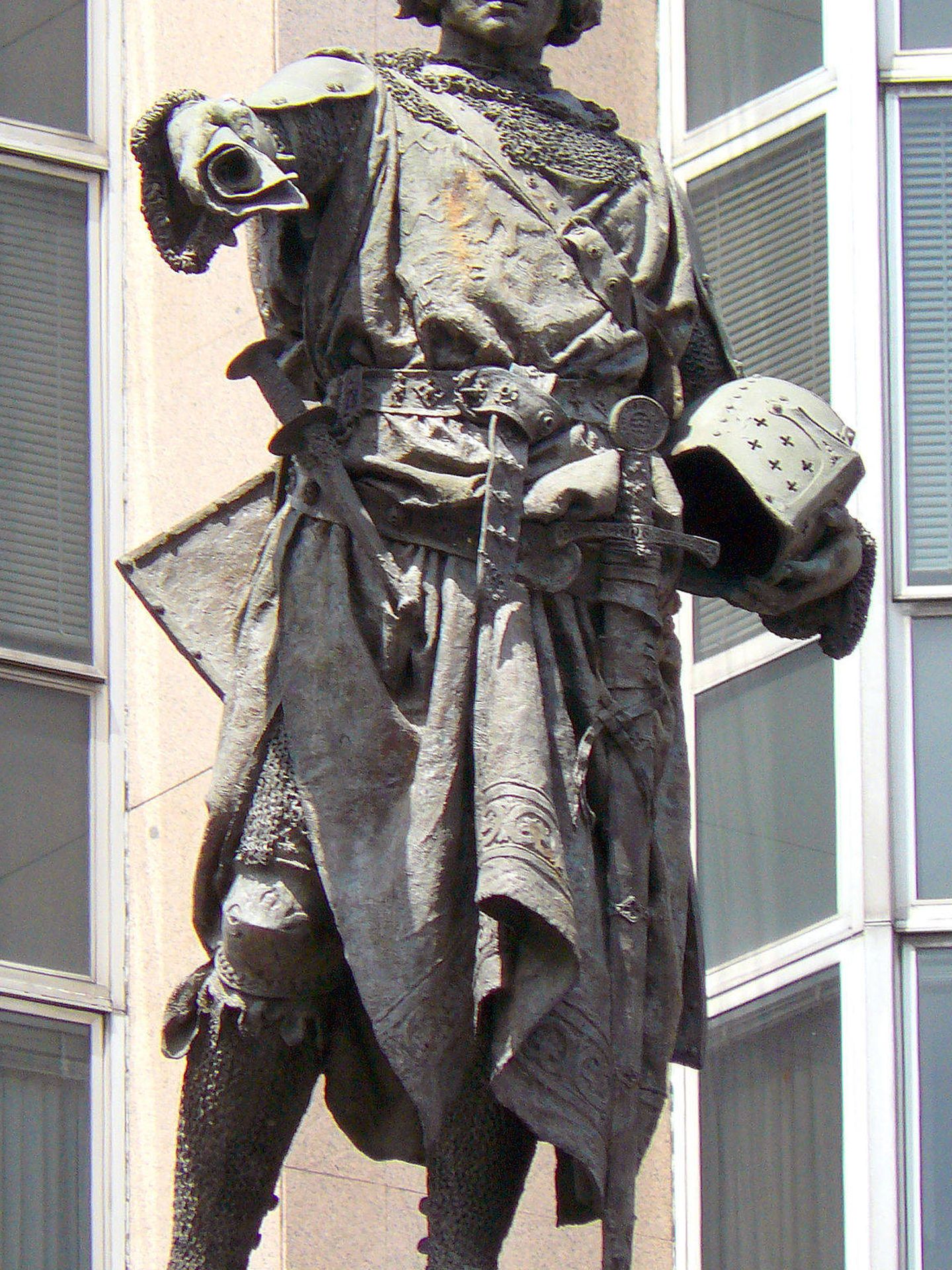 Escultura de Diego López de Haro en Bilbao. (Wikipedia)