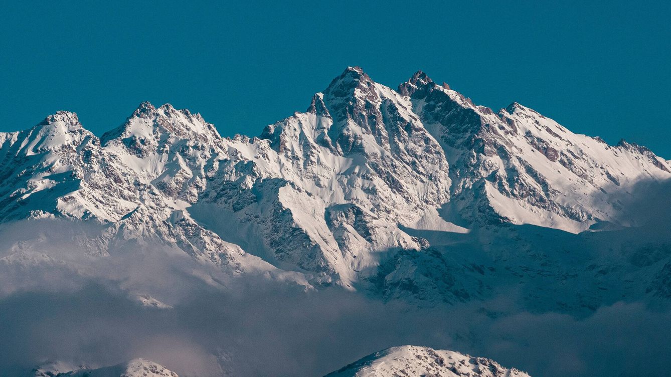 Foto: Montañas en la cordillera Himalaya. (Amir Shrestha/Pexels)