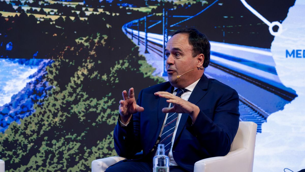 El PSOE dice ahora que ha recibido el dosier contra Llorca y anuncia que lo llevará a la Fiscalía