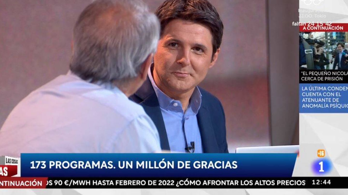 Jesús Cintora habla con Javier Aroca en 'Las cosas claras'. (RTVE)