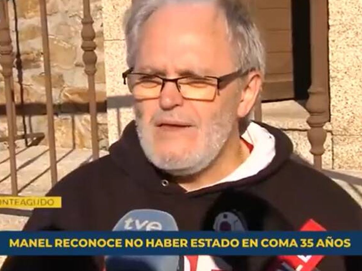 Foto: El gallego Manel Monteagudo se disculpa ante las cámaras de 'La hora de La 1' (TVE)