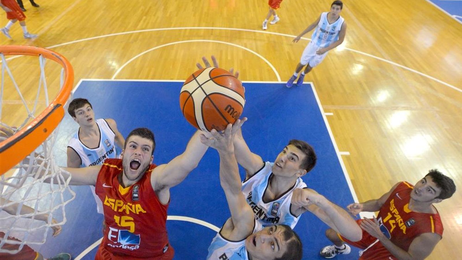 Foto: La selección española está jugando el Mundial sub-19 en Creta (Foto: FIBA)