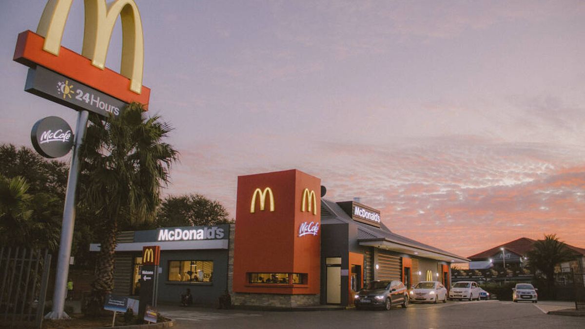 Una exempleada de McDonalds confiesa cómo se vengaba de los peores clientes