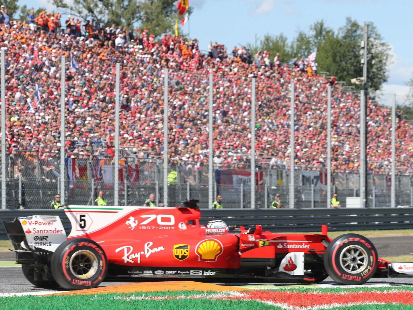 Sebastian Vettel durante el Gran Premio de Italia de 2017. (EFE)