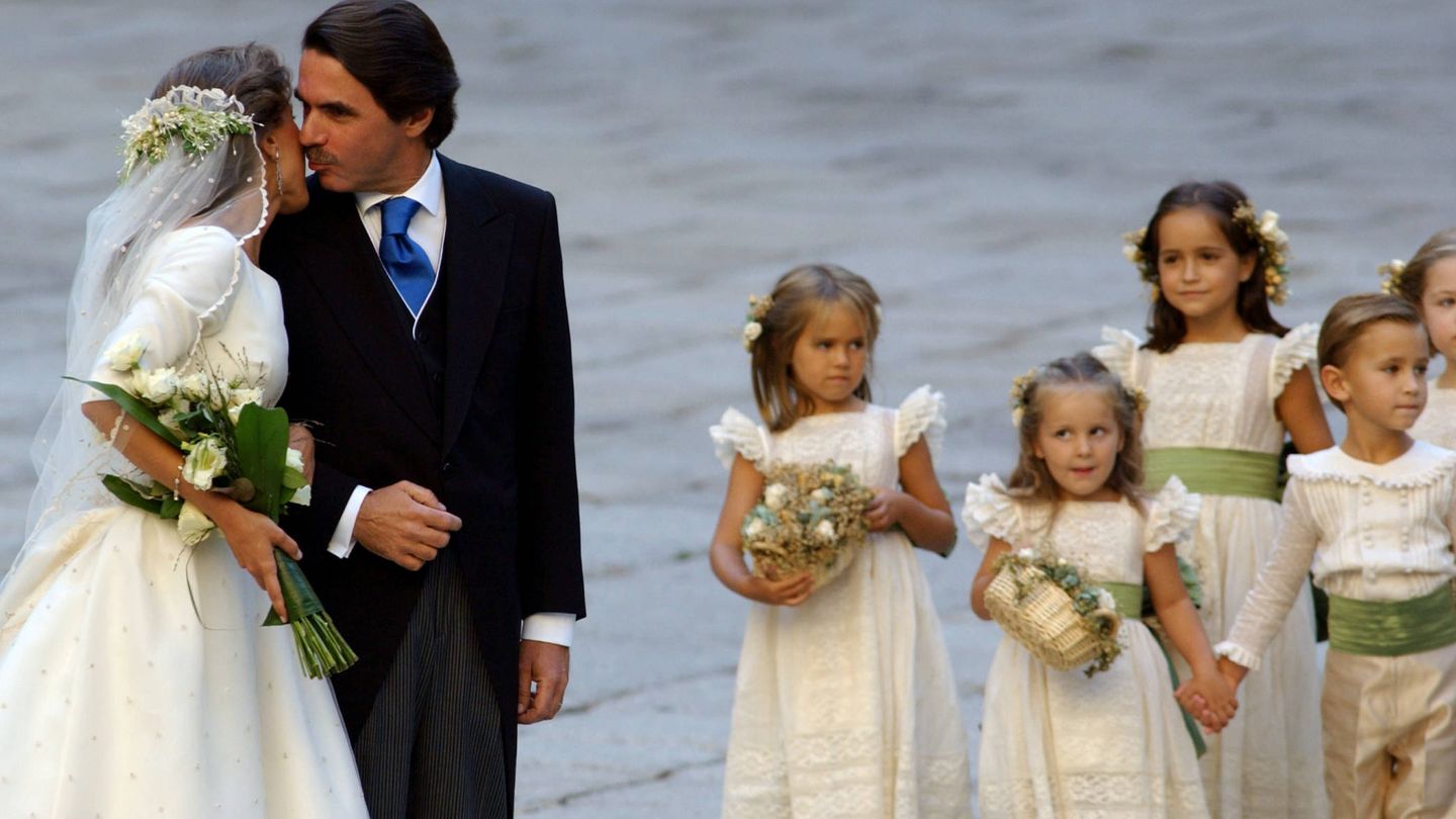  Aznar junto a su hija el día de su boda. (EFE)