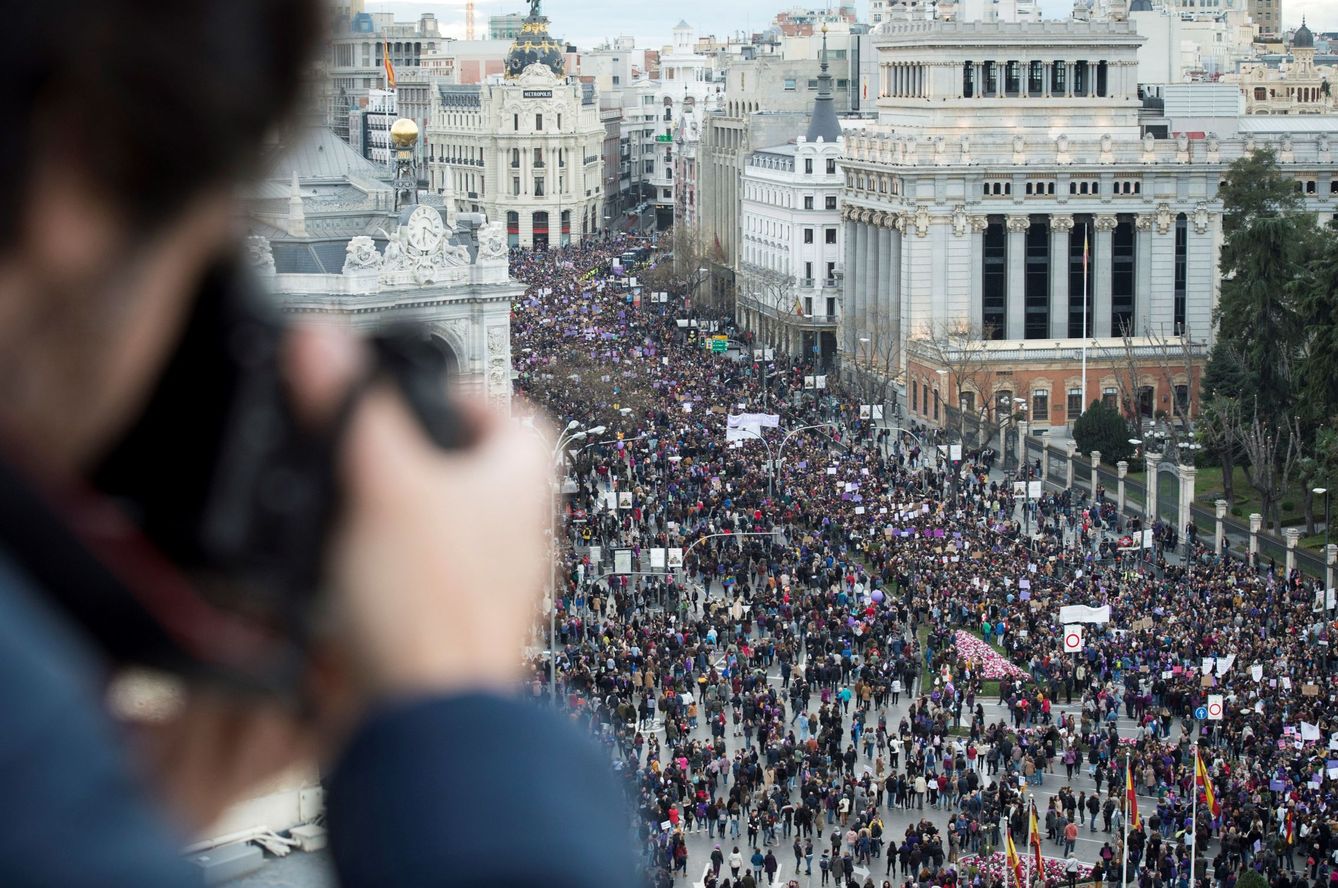 Vista aérea de la manifestación del 8M de Madrid. (EFE)