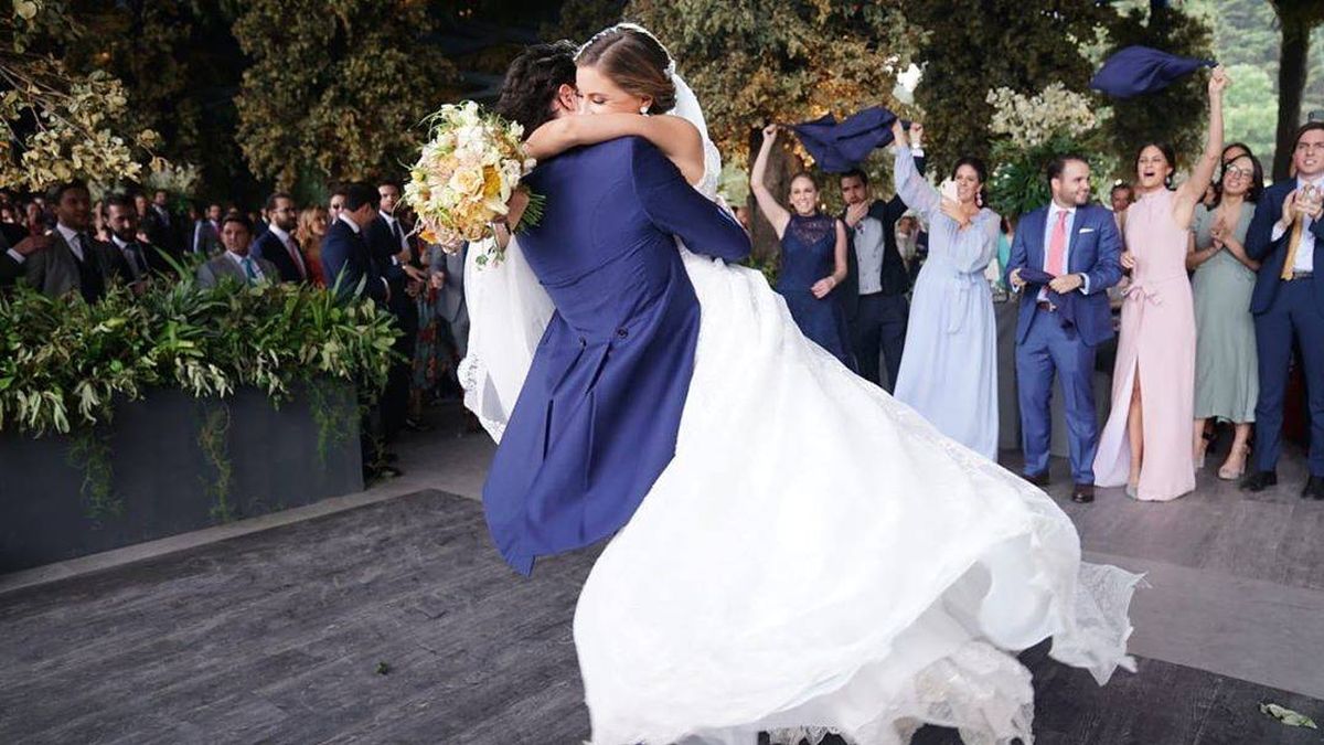 La boda que paralizó México y mostró al Julio Iglesias más romántico