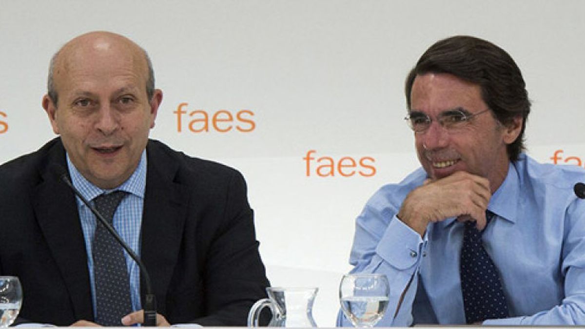 Wert triunfa en FAES y Aznar le anima a sacar su reforma pese a los ‘barones’ del PP