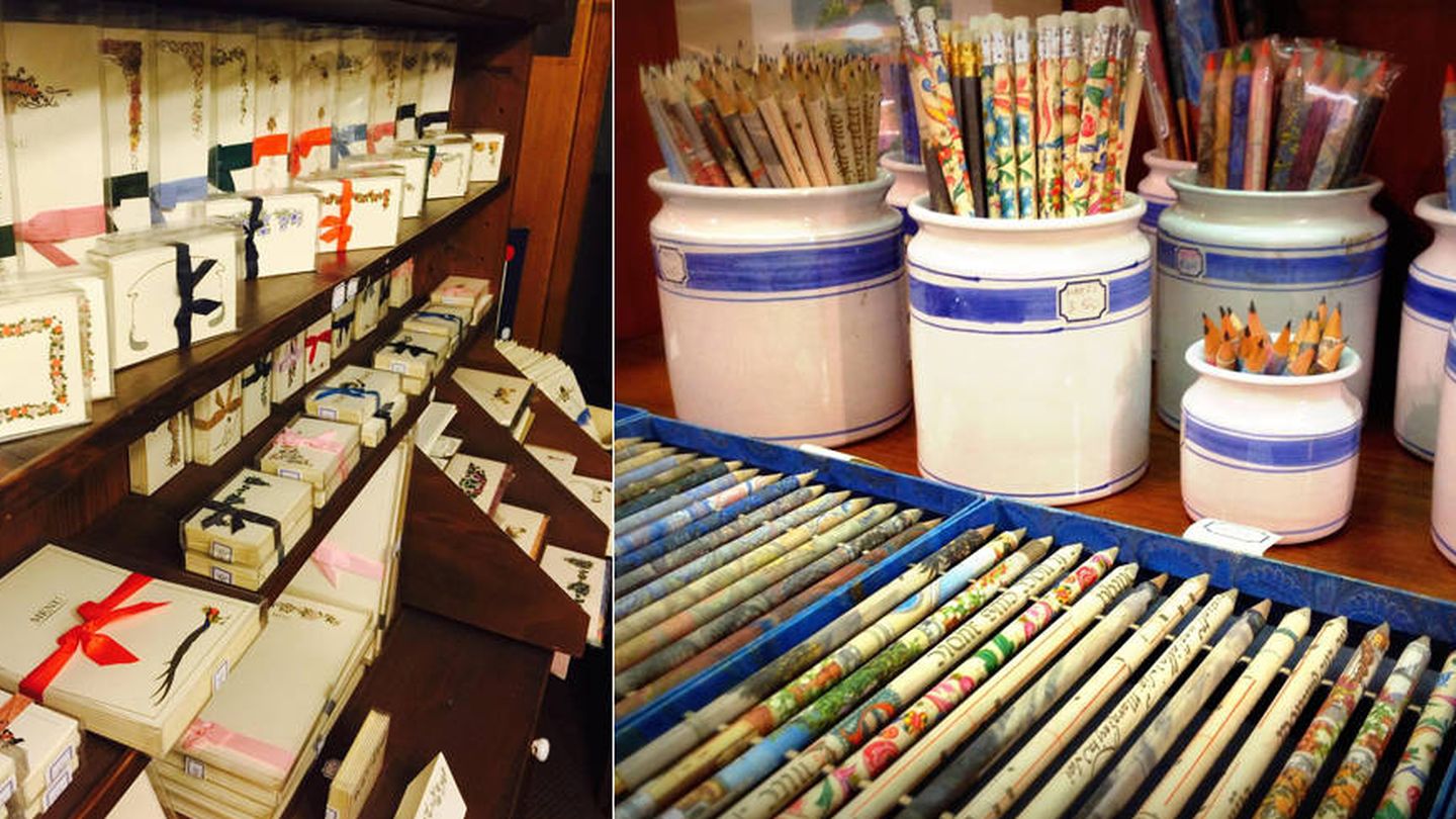 Sobres, tarjetas o lápices estampados son algunos de los productos que hay a la venta en Il Papiro