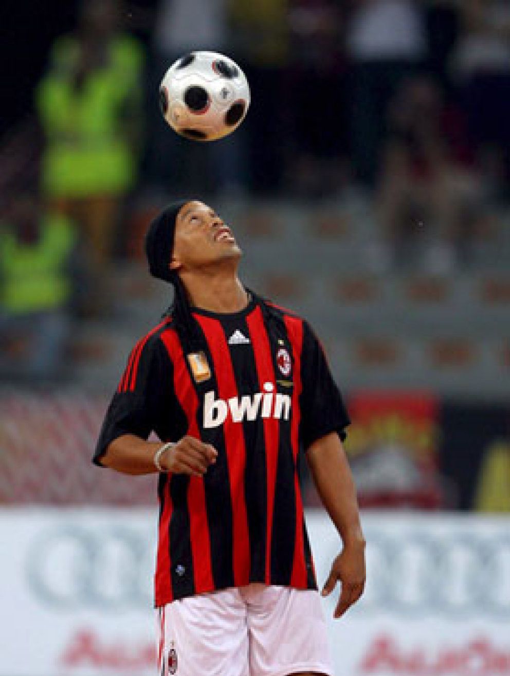 Foto: Ronaldinho: "El Milan me está haciendo renacer"