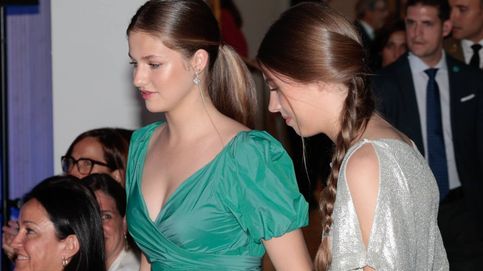 Noticia de Un top con escote corazón, falda customizada y pendientes impresionantes: el look de Leonor para los Premios Princesa de Girona