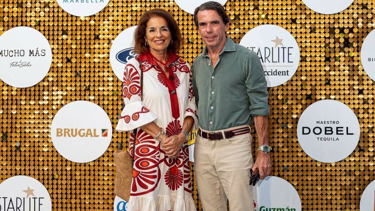 Ana Botella y José María Aznar lo dan todo con Nicole Kimpel en un concierto de los Gipsy Kings
