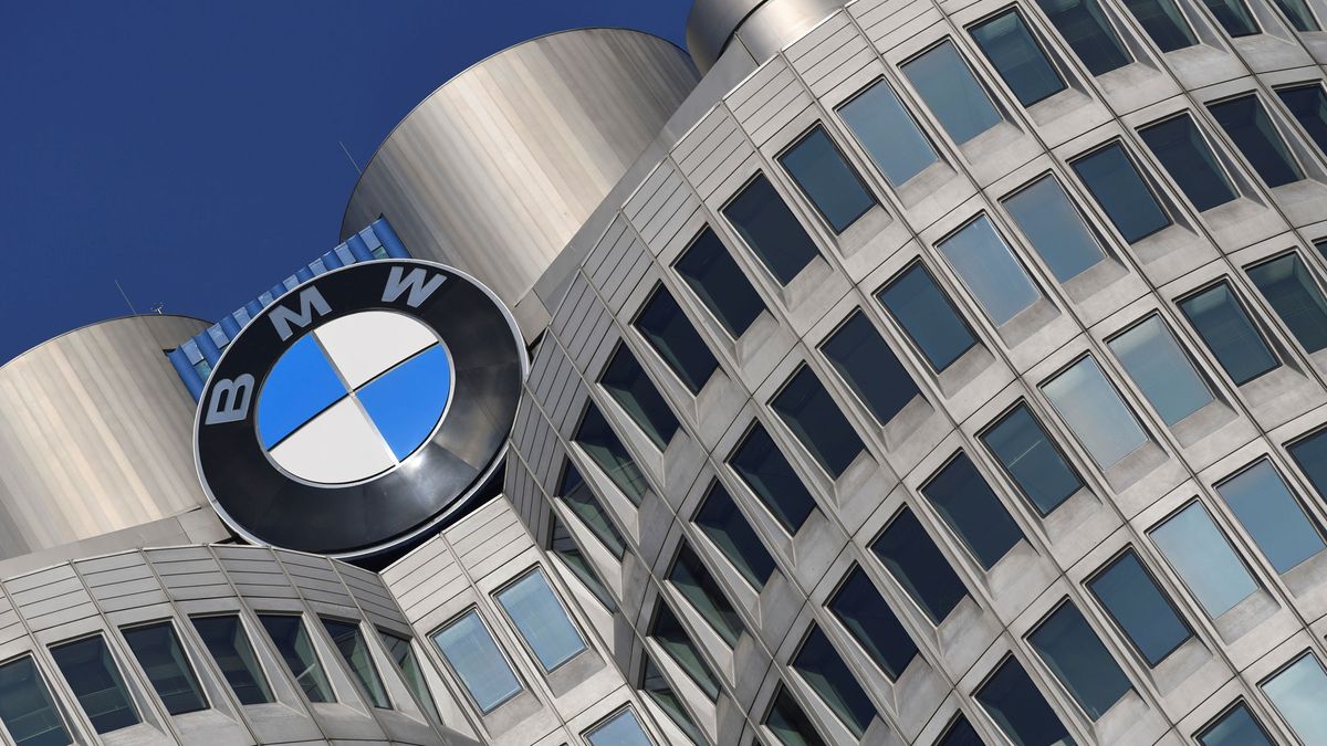 BMW cierra sus fábricas en Europa por el coronavirus y las abre en China