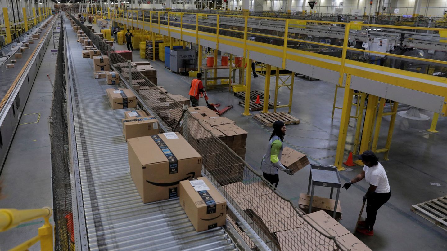 Amazon puede llegar a cambiar el precio de sus productos cientos de veces al año (Foto: Reuters)