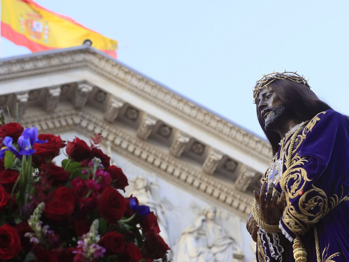 Foto: La talla de Jesús Nazareno de Medinaceli recorrerá las calles de Madrid en Viernes Santo. (EFE/Fernando Alvarado)