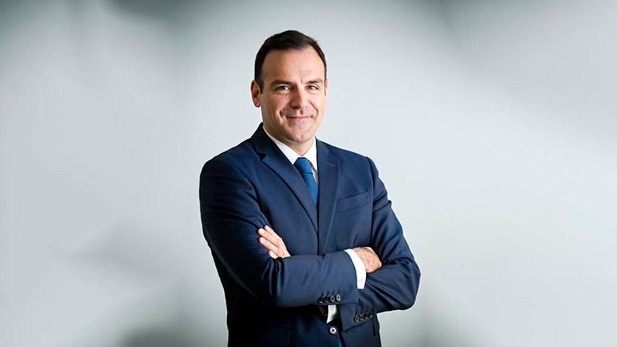 Naviera Armas nombra CEO a Sergio Vélez para salir a flote con JPMorgan y Barings al timón