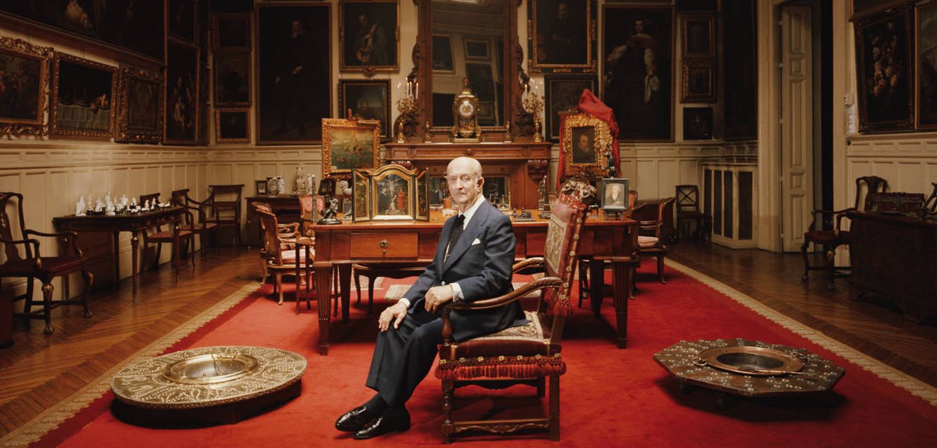 El Marqués de Casa Torres en el año 1976, en el despacho del homónimo palacio, del siglo XVIII. (Getty Images)