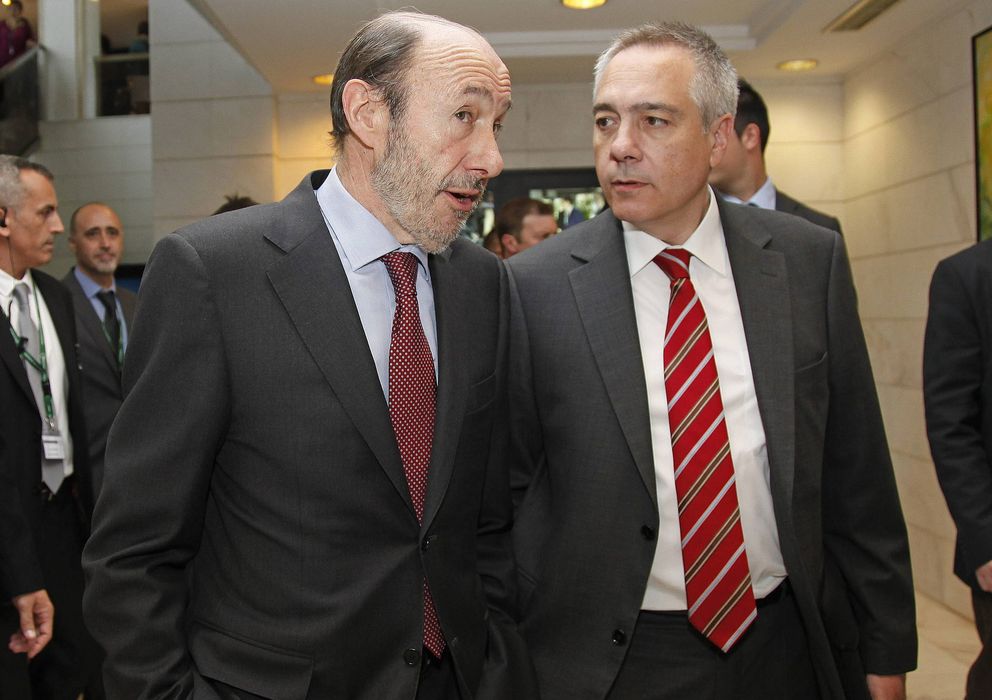 Foto: El secretario general del PSOE y el líder del PSC (Efe)