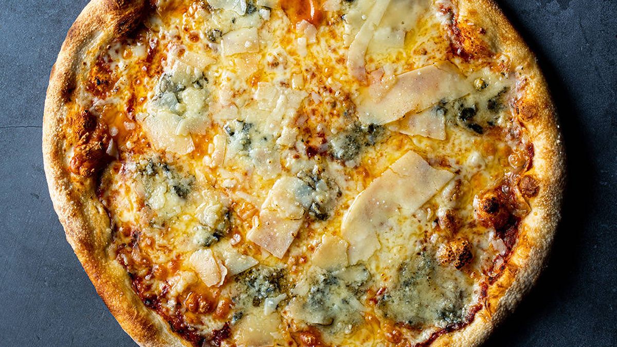 Date un homenaje y prepara una pizza de queso con la mejor receta del mundo