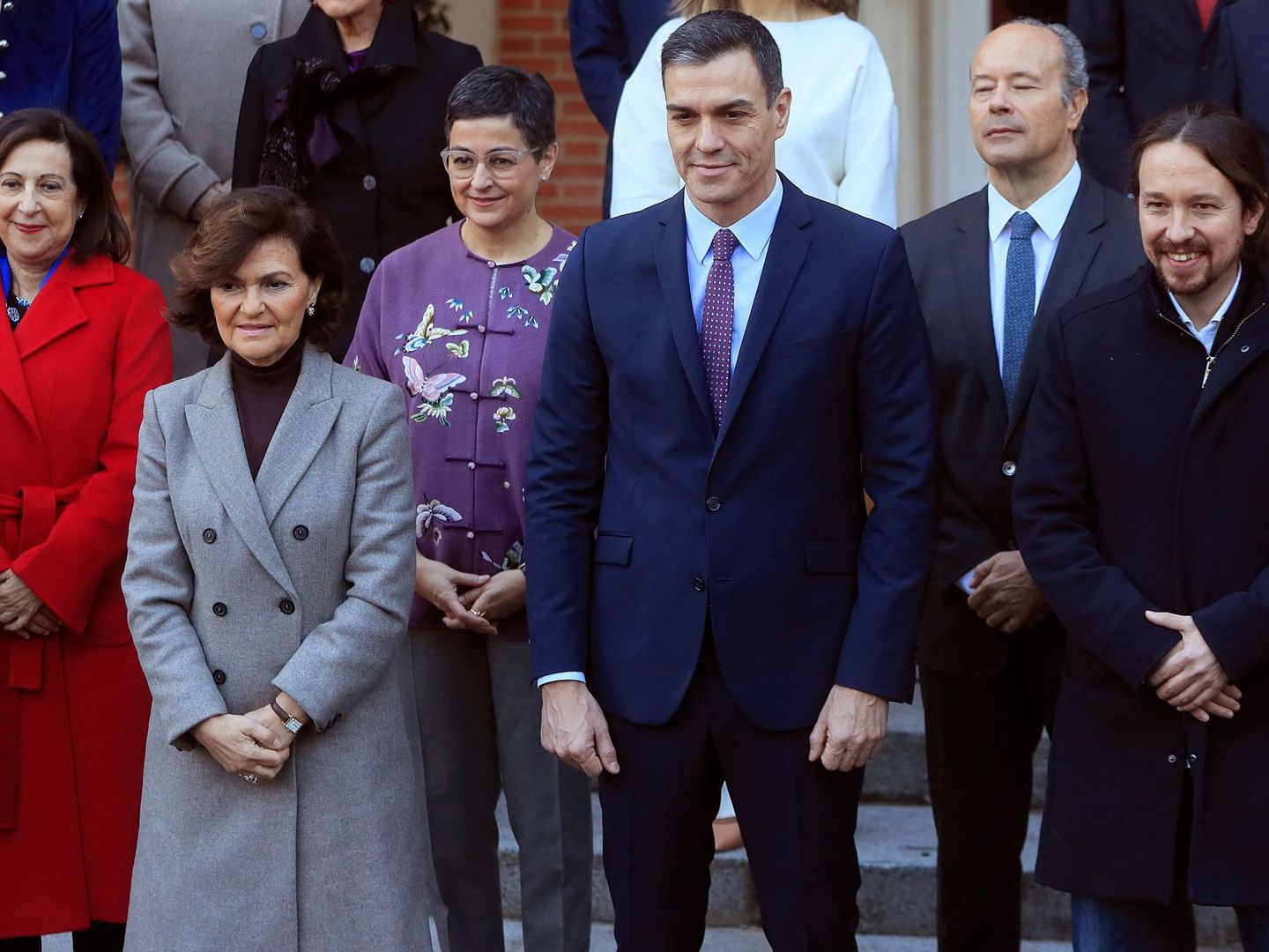La nueva ministra de Exteriores, a la derecha de Pedro Sánchez. (EFE)