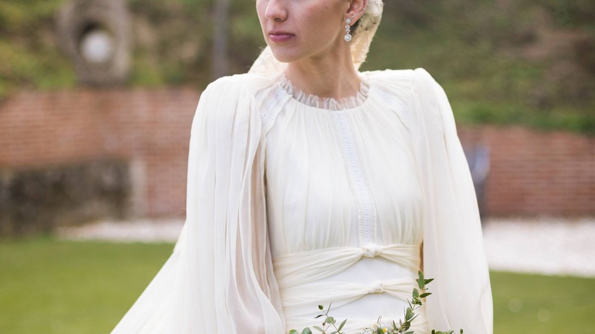 Los secretos del vestido de novia de Laura, contados por su diseñadora
