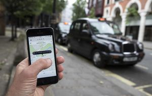 Uber lanza un servicio para compartir coche con desconocidos