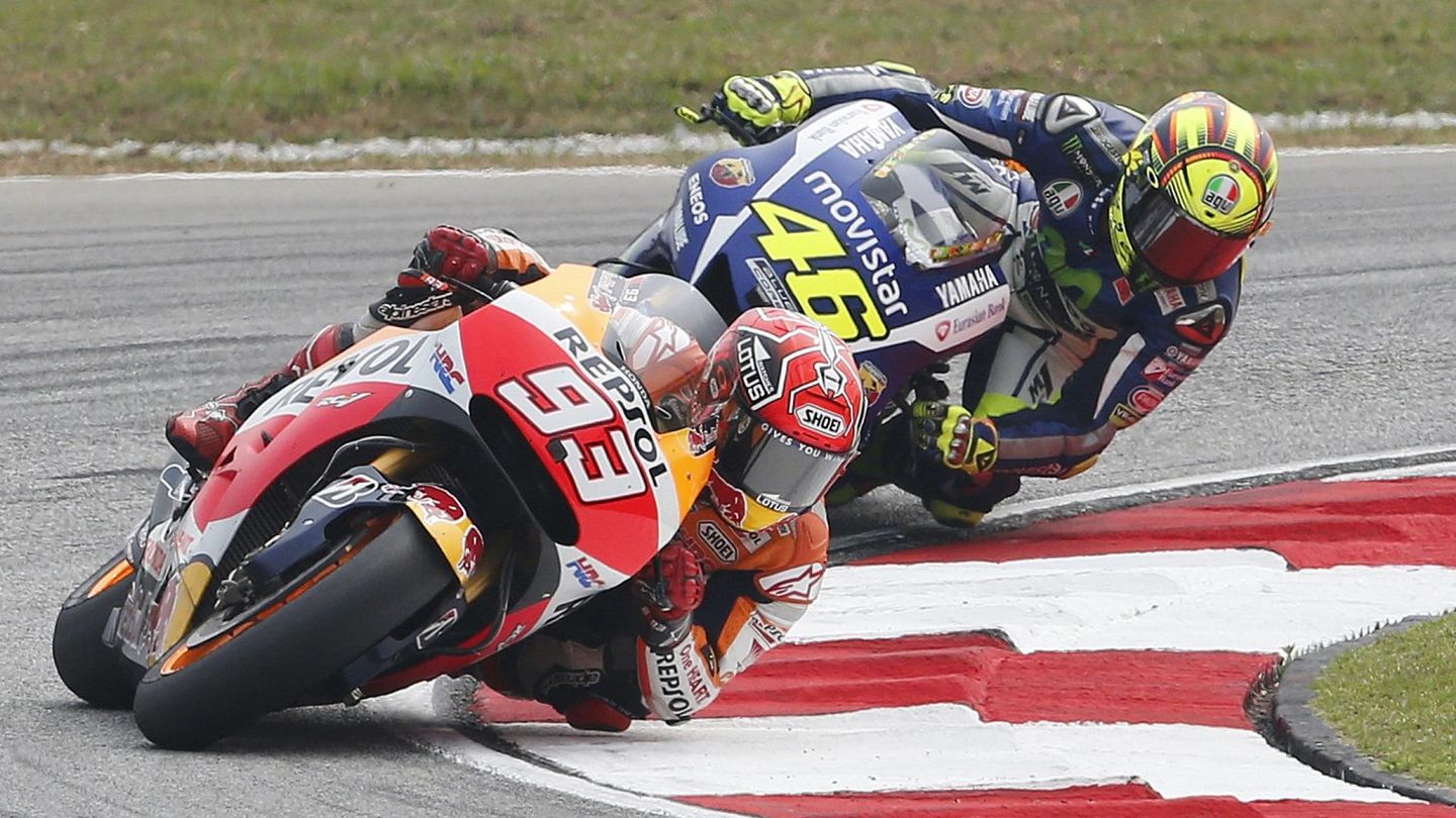 Márquez y Rossi vivieron un intenso enfrentamiento. (Efe)