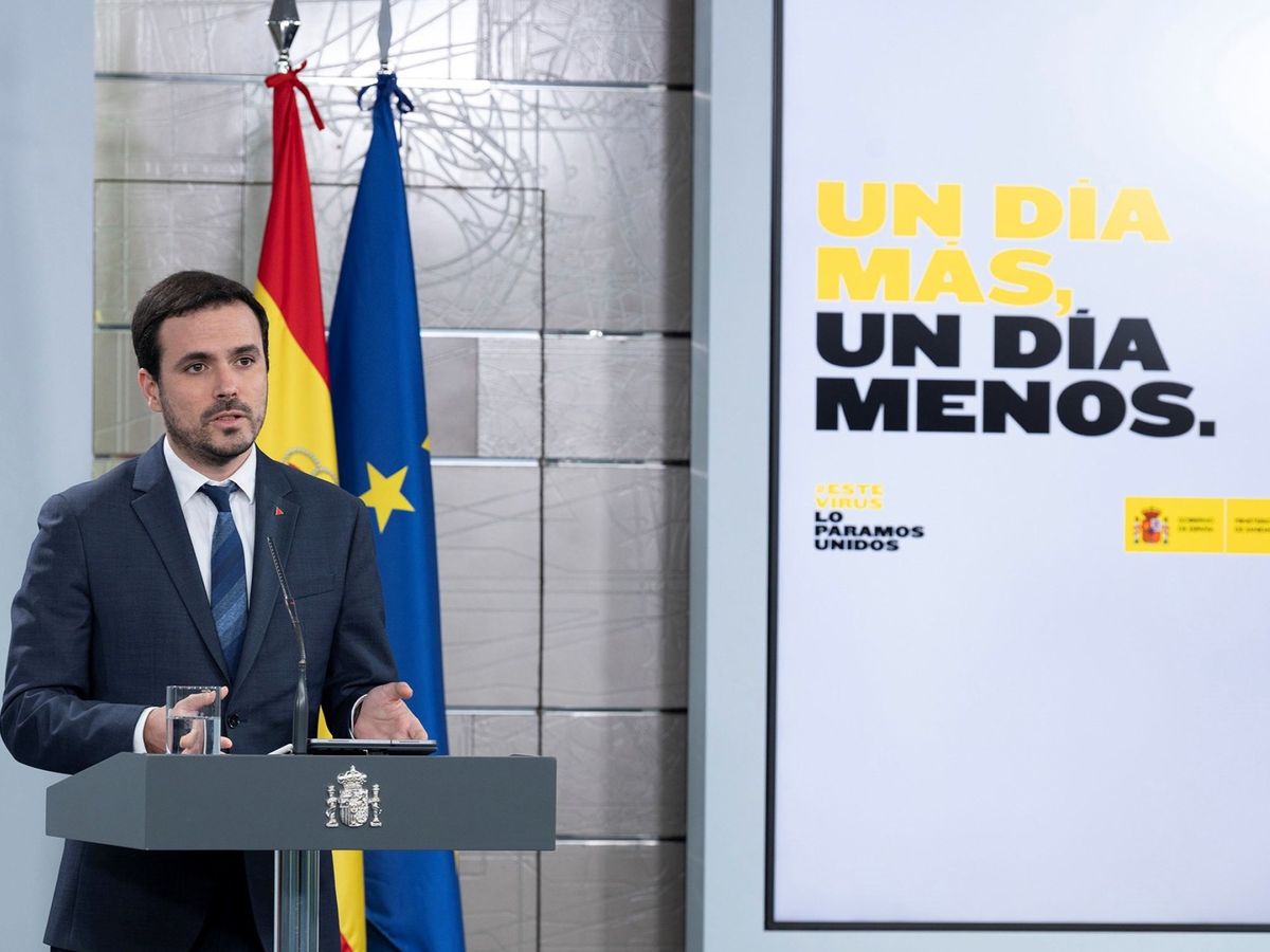 Foto:  Fotografía facilitada por Moncloa que muestra al ministro de Consumo, Alberto Garzón, durante su intervención en rueda de prensa telemática. (EFE)