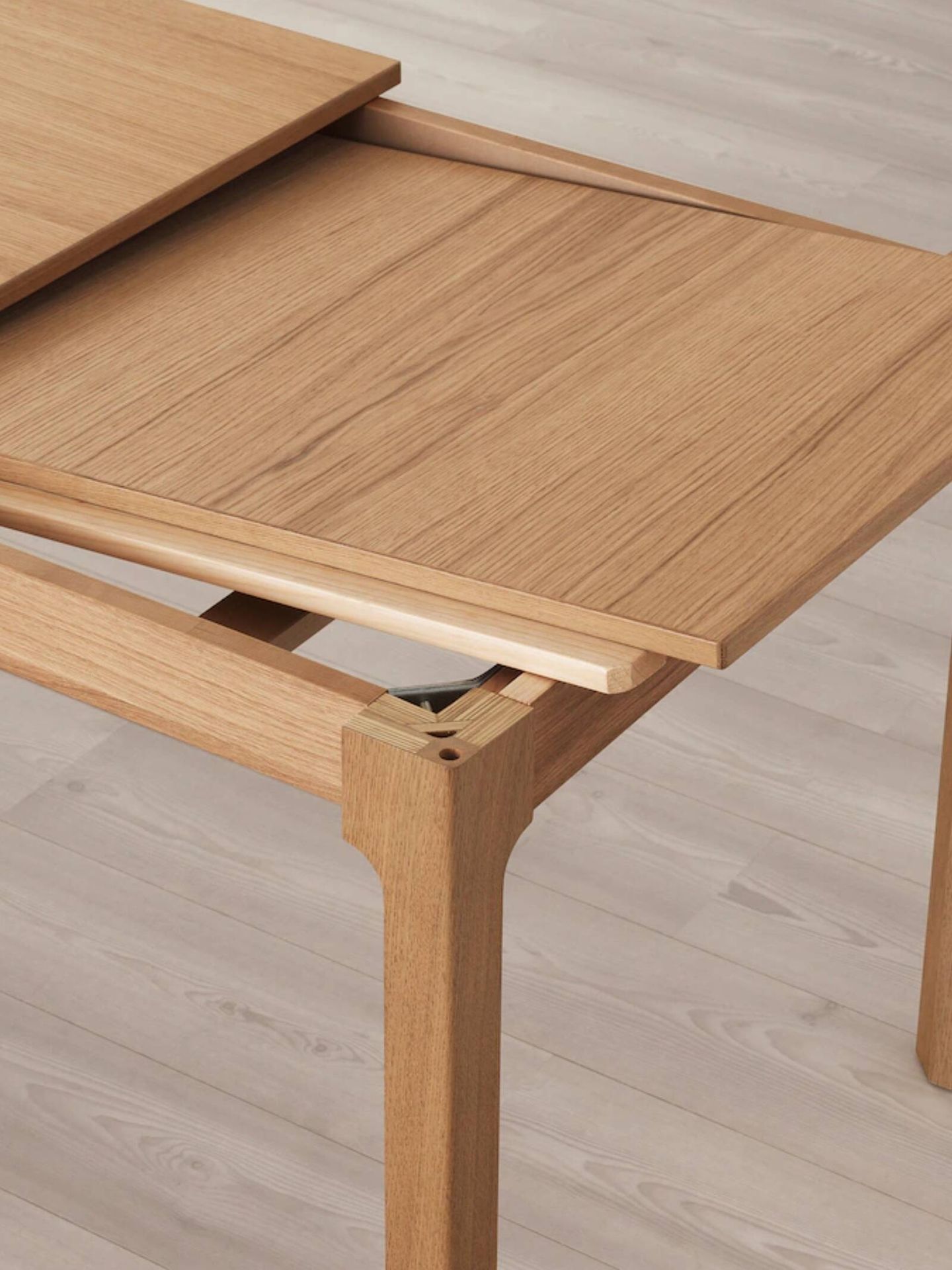 Mesa de comedor de Ikea, el mueble ideal para casas pequeñas. (Cortesía)
