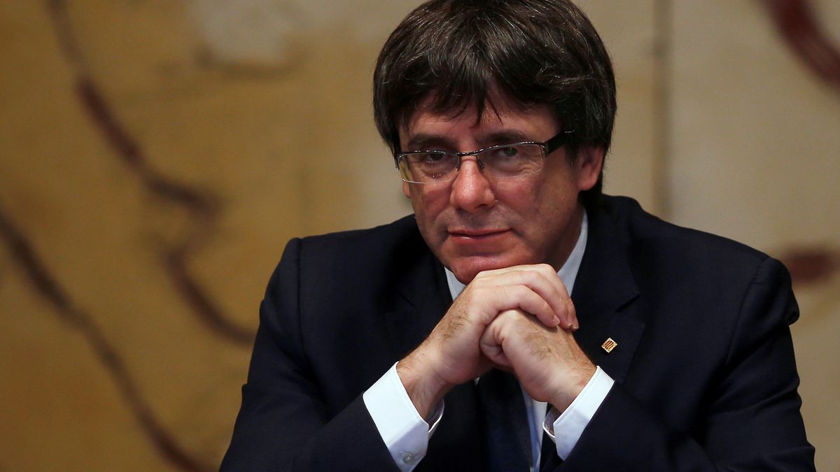 Puigdemont desafía otra vez a la Fiscalía al convocar la Junta de Seguridad de Cataluña