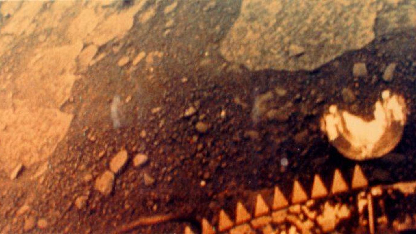 El suelo de Venus fotografiado por la Venera 13 (URSS)