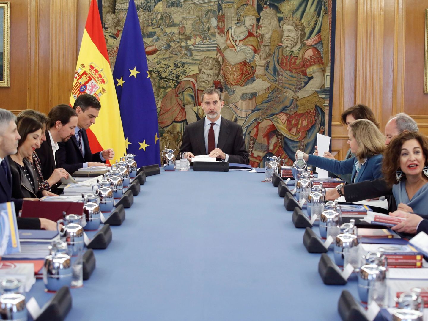 El Rey preside la primera reunión del Consejo de Seguridad Nacional (CSN) ya con la coalición de PSOE y Unidas Podemos en el poder, el pasado 4 de marzo en la Moncloa. (EFE)