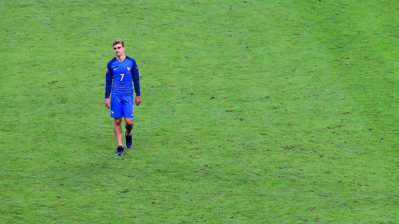 Foto: Griezmann, desolado tras perder la final de la Eurocopa (EFE)